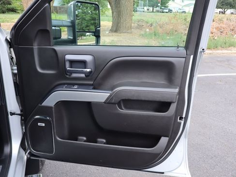 Used 2019 Chevrolet Silverado 2500 LTZ w/ Duramax Plus Package AWD/4WD image 26