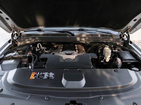 Used 2020 Cadillac Escalade ESV Luxury image 45