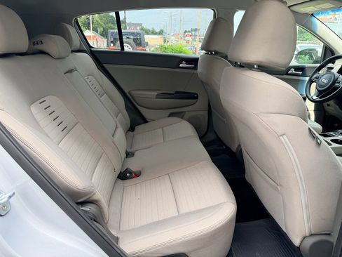 Used 2019 Kia Sportage LX w/ LX Popular Package AWD/4WD image 15