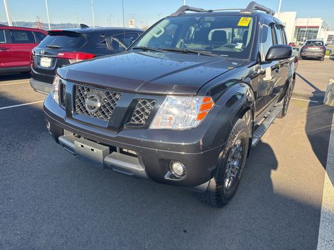 Used 2018 Nissan Frontier PRO-4X w/ Pro-4x Luxury Package image 1