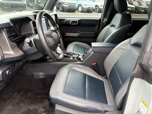 Used 2022 Ford Bronco Outer Banks image 15