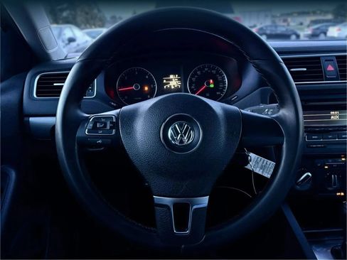 Used 2013 Volkswagen Jetta TDI FWD image 24