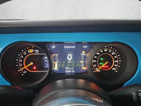 Used 2020 Jeep Wrangler Unlimited Sahara image 16