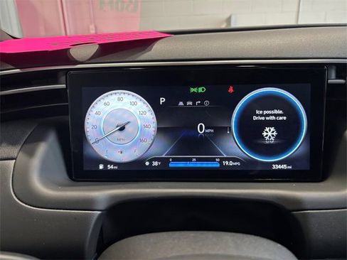 Used 2024 Hyundai Santa Cruz Limited image 23