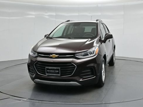 Used 2020 Chevrolet Trax LT w/ LT Convenience Package FWD image 51
