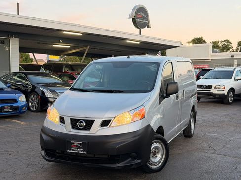 Used 2015 Nissan NV200 S w/ Back Door Glass Package FWD image 1