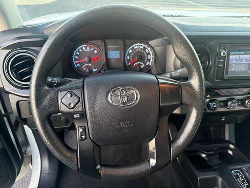 Used 2016 Toyota Tacoma SR5 image 21
