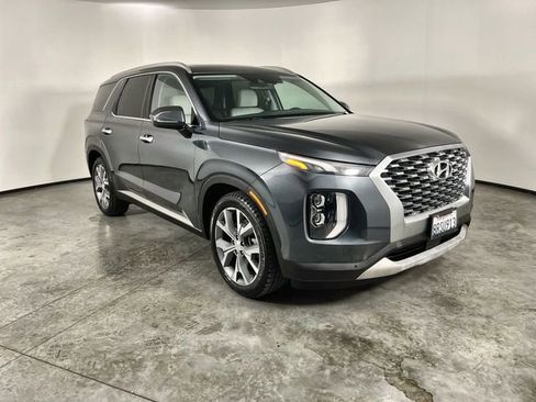 Used 2020 Hyundai Palisade SEL image 2
