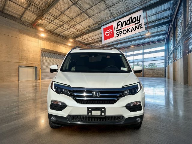 Used 2017 Honda Pilot Touring image 2