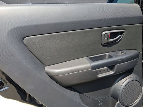 Used 2013 Kia Soul image 26