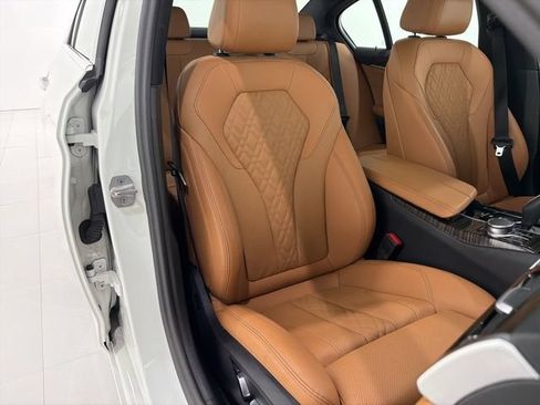 Certified 2023 BMW 530i xDrive w/ Premium Package AWD/4WD image 19