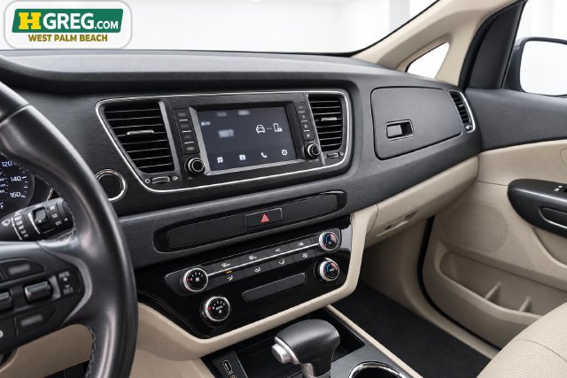 Used 2021 Kia Sedona EX FWD image 10