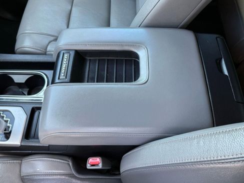 Used 2019 Toyota Tundra Limited w/ Limited Premium Package image 57