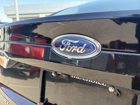 Used 2020 Ford Fusion SE FWD image 15