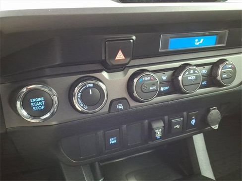 Certified 2023 Toyota Tacoma TRD Off-Road image 21