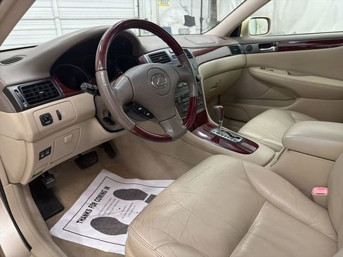 Used 2004 Lexus ES 330 image 12