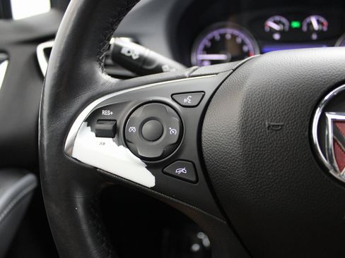 Used 2020 Buick Enclave Essence w/ Sound and Sites Package image 40