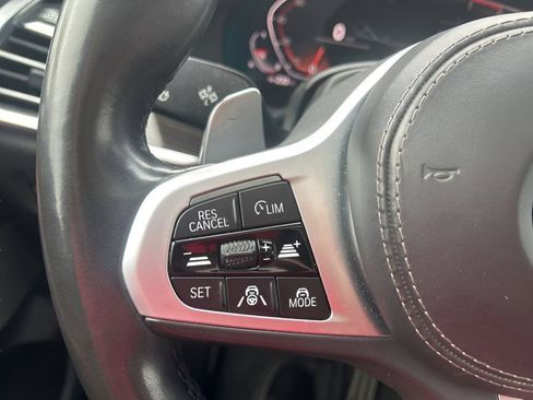 Used 2019 BMW X7 xDrive50i w/ M Sport Package image 24