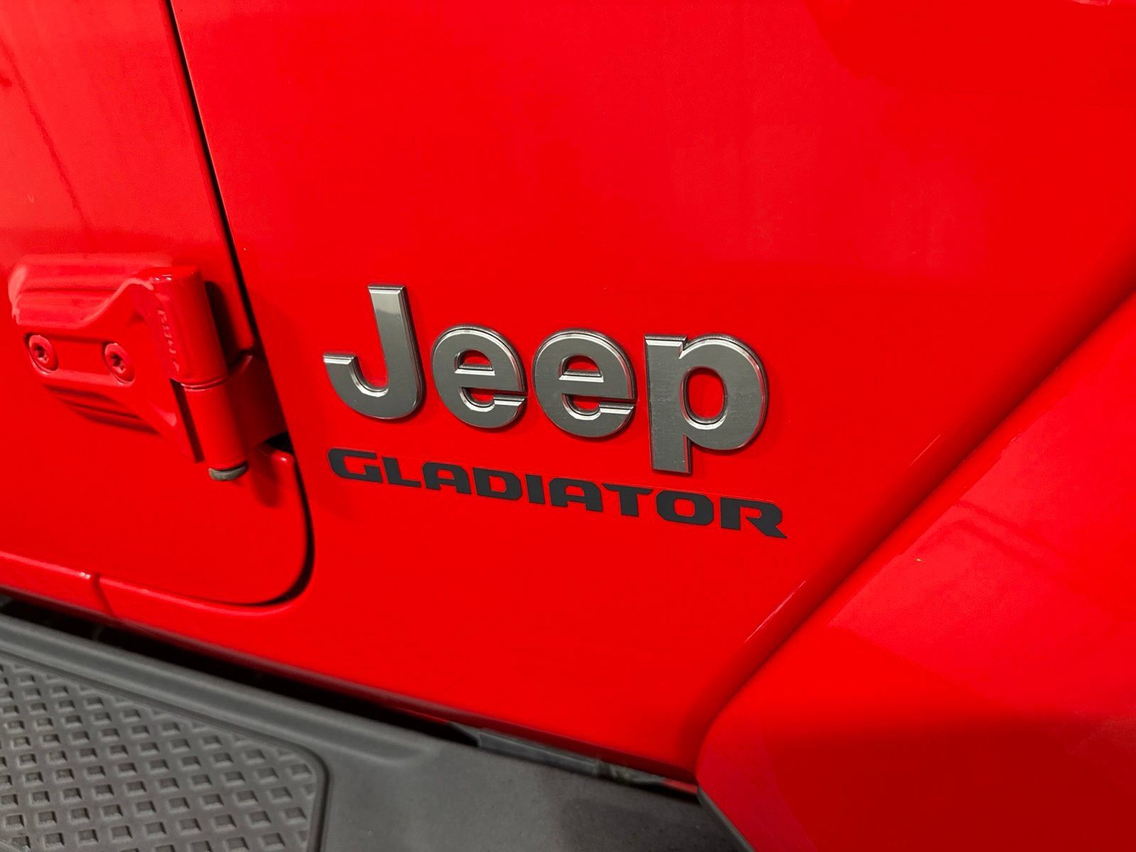 Used 2021 Jeep Gladiator Overland w/ Popular Equipment Package AWD/4WD image 12