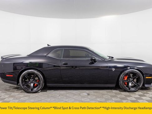 Used 2019 Dodge Challenger SRT Hellcat w/ Laguna Leather Package image 9