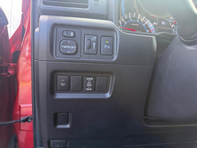 Used 2015 Toyota 4Runner Limited AWD/4WD image 31