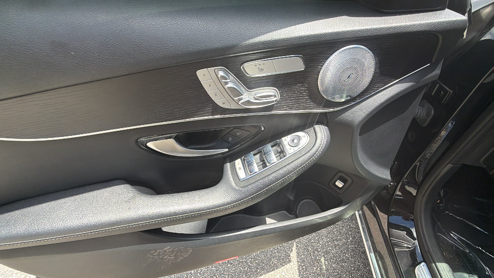 Used 2021 Mercedes-Benz C 300 4MATIC Sedan w/ Premium Package image 15