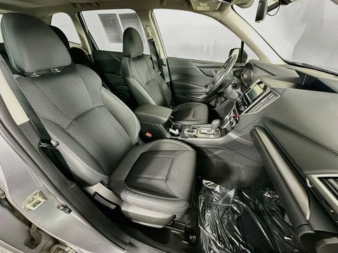 Used 2021 Subaru Forester Premium AWD/4WD image 36