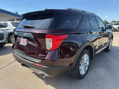Used 2022 Ford Explorer Limited w/ Limited Technology Package AWD/4WD image 7
