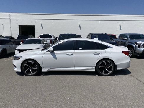 Used 2019 Honda Accord Sport image 2