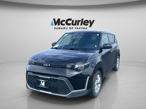 Used 2024 Kia Soul LX w/ Option Group 015 FWD image 9