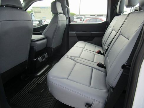 New 2025 Ford F250 XL w/ FX4 Off-Road Package image 15