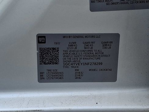 Used 2022 Chevrolet Silverado 3500 High Country w/ Technology Package image 34