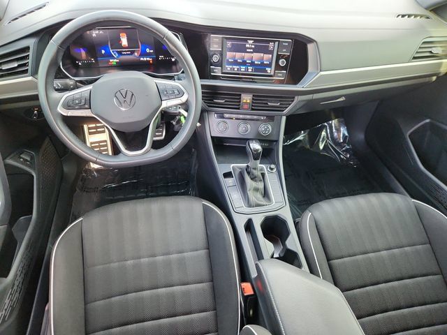 Used 2024 Volkswagen Jetta Sport FWD image 9