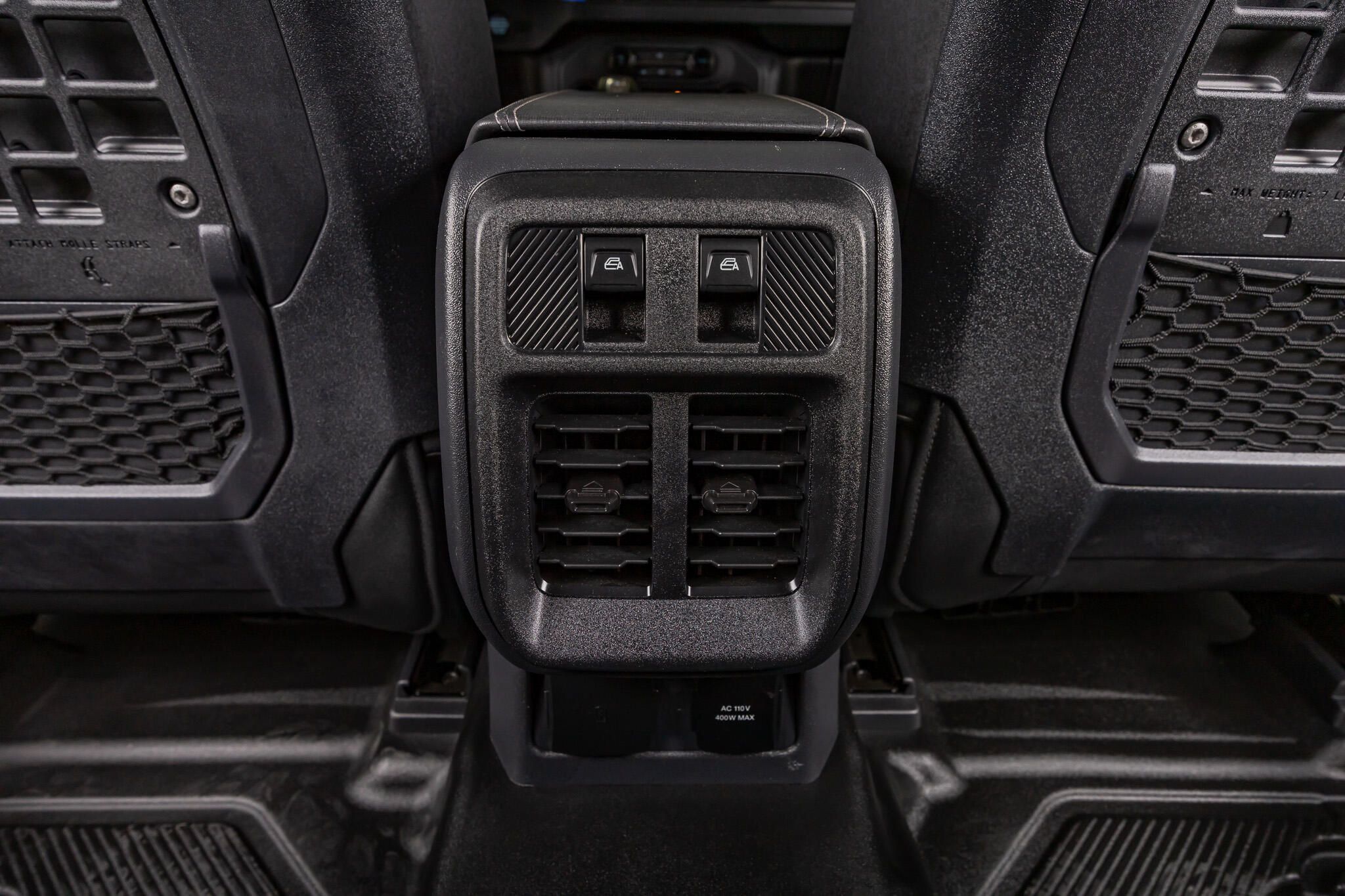 Used 2025 Ford Bronco Badlands AWD/4WD image 35
