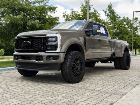 Used 2026 Ford F450 Platinum w/ Platinum Plus Package AWD/4WD image 5