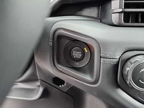 New 2026 Jeep Wrangler Unlimited Sahara AWD/4WD image 17