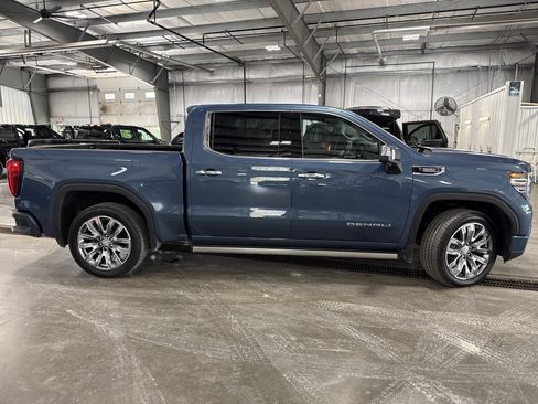 Used 2026 GMC Sierra 1500 Denali w/ Denali Reserve Package AWD/4WD image 3