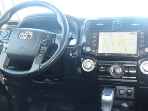 Certified 2024 Toyota 4Runner TRD Off-Road Premium w/ Moonroof Package AWD/4WD image 25