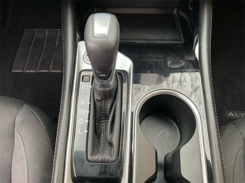 Used 2023 Nissan Altima 2.5 SV image 34