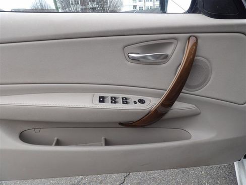 Used 2013 BMW 128i Convertible image 27