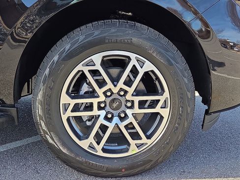 New 2026 Ford Expedition Active image 7