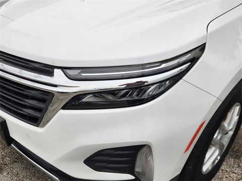 Used 2023 Chevrolet Equinox LT image 6
