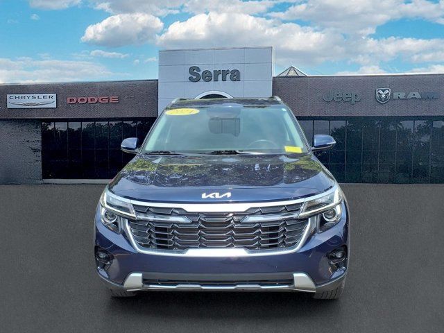 Used 2024 Kia Seltos EX AWD/4WD image 2