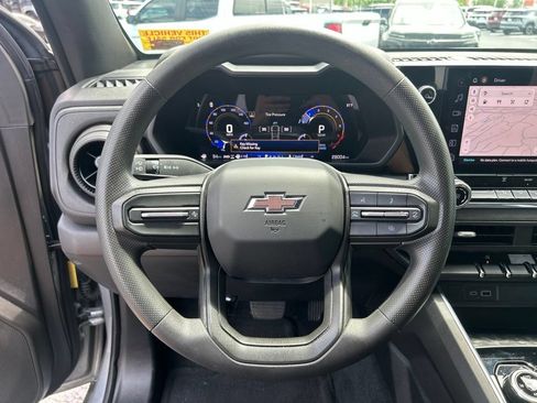 Used 2024 Chevrolet Colorado Trail Boss AWD/4WD image 20