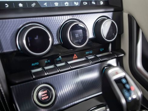 Used 2023 Jaguar F-TYPE Coupe image 27