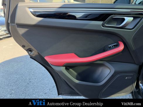 Used 2024 Porsche Macan S image 19