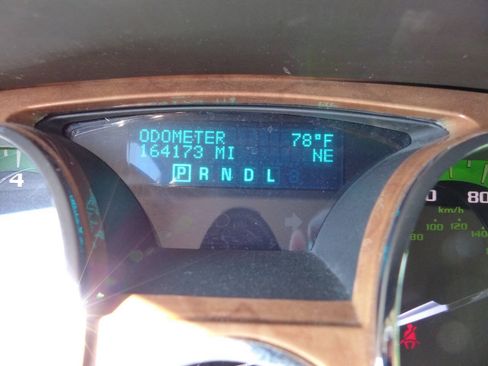 Used 2011 Buick Enclave CXL FWD image 27