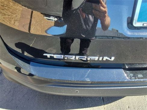 Certified 2023 GMC Terrain SLE w/ Driver Convenience Package image 29