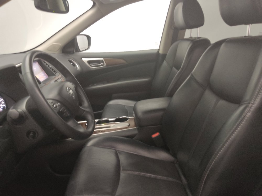 Used 2018 Nissan Pathfinder Platinum FWD image 17