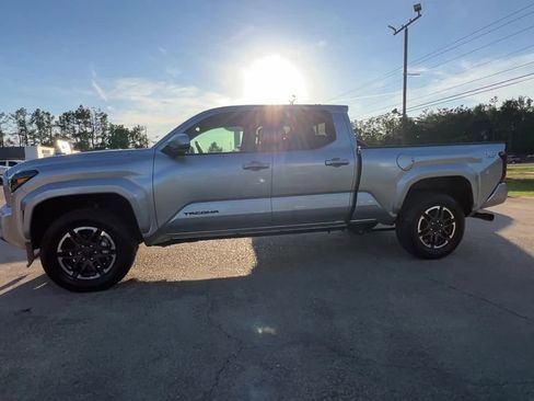Used 2024 Toyota Tacoma TRD Sport RWD image 3